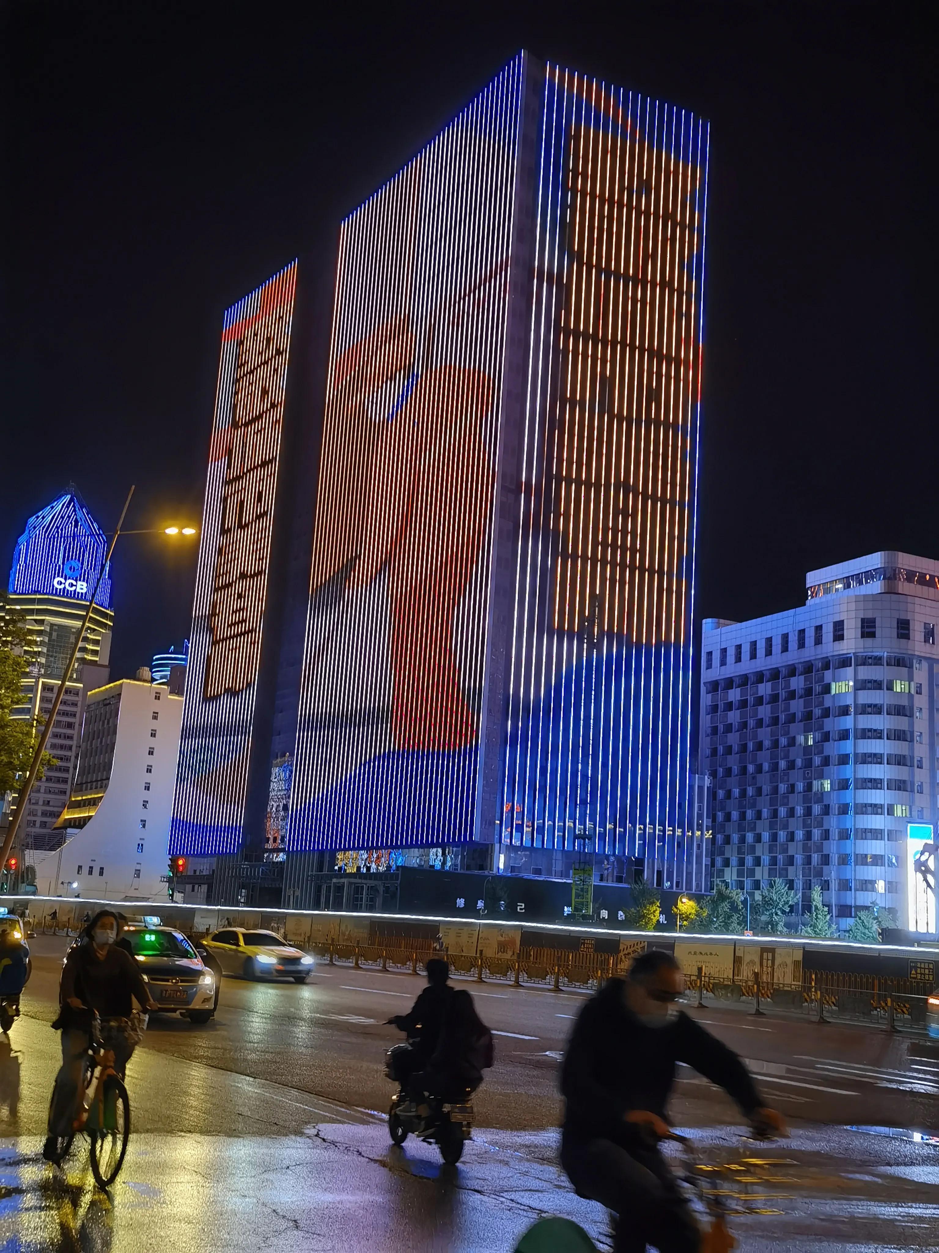 太原最新夜景，璀璨闪耀，展现时代风采